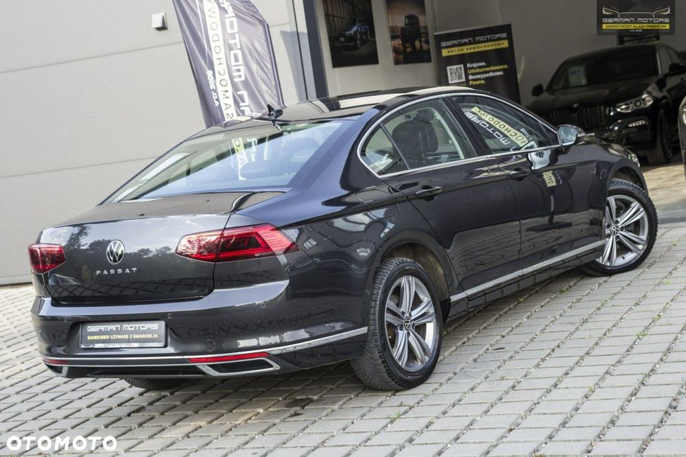 Volkswagen Passat - 8
