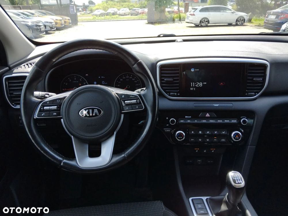 Kia Sportage 1.6 GDI Black Edition 2WD - 11