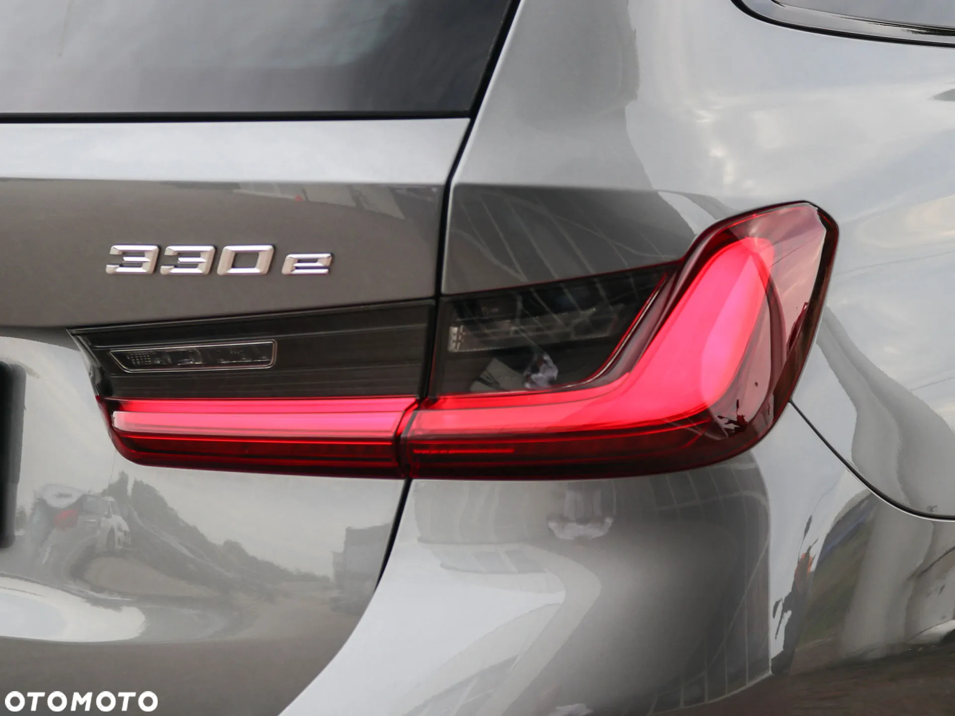 BMW Seria 3 330e xDrive M Sport sport - 9