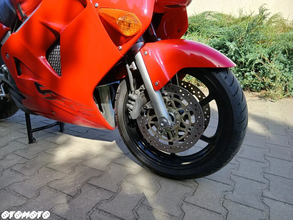 Honda VFR - 10
