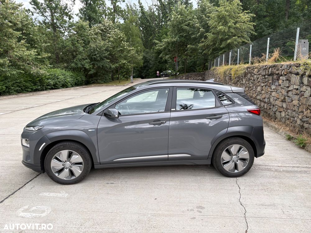 Hyundai KONA - 2