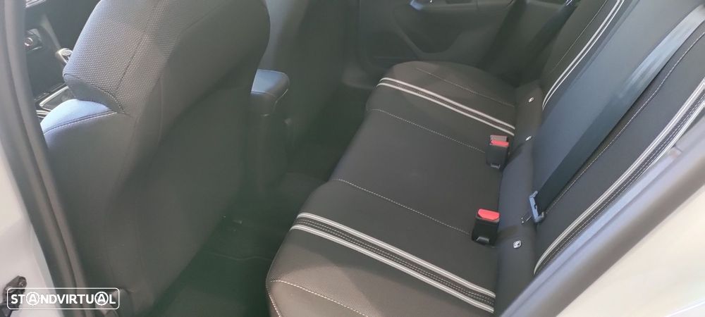 Opel Corsa 1.2 T GS - 14