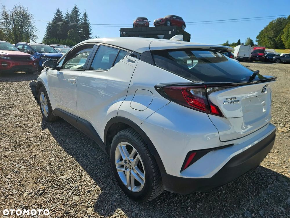 Toyota C-Hr 2023 photo 2