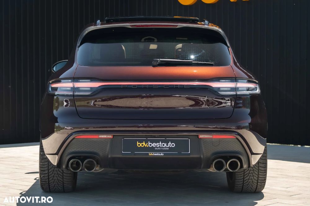 Porsche Macan T - 11