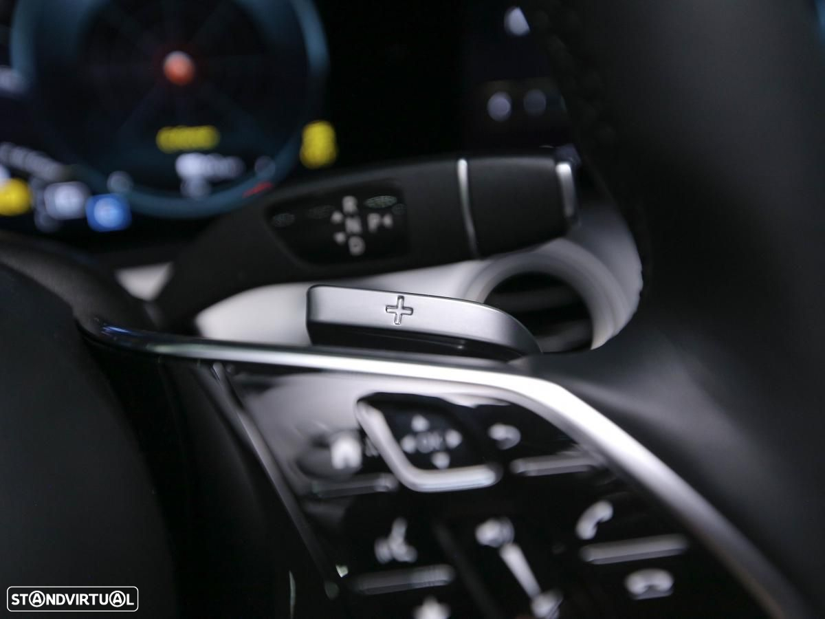 Mercedes-Benz E 300 de 4Matic T 9G-TRONIC Avantgarde - 17