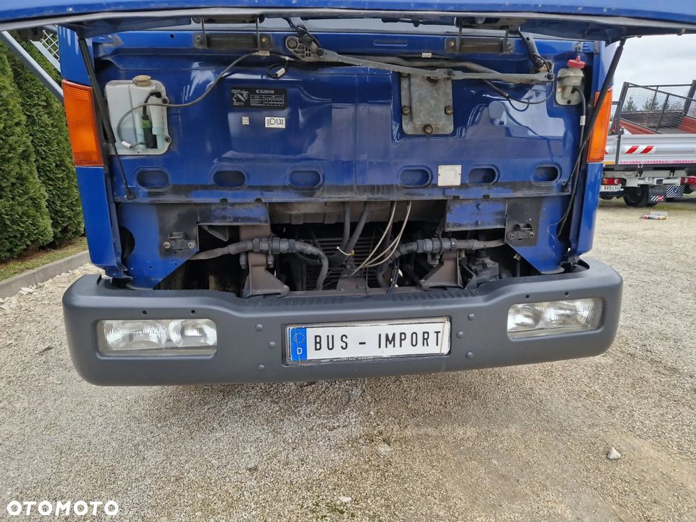 Nissan Atleon 3.0 - 16