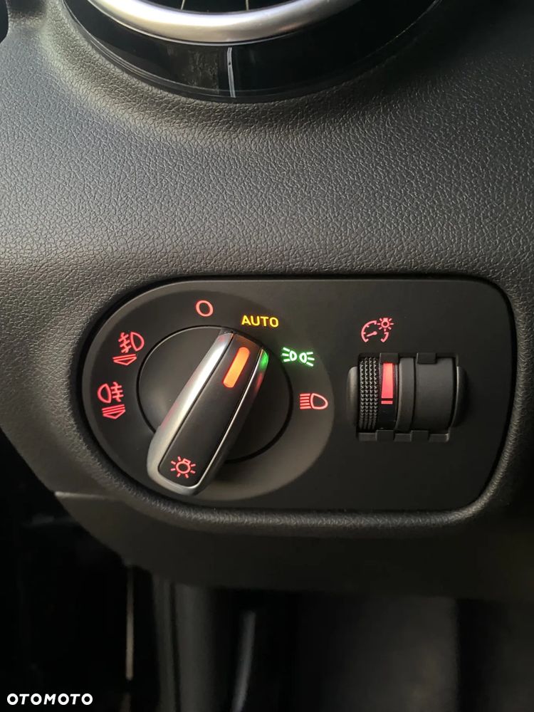 Audi A1 1.2 TFSI S line edition - 17