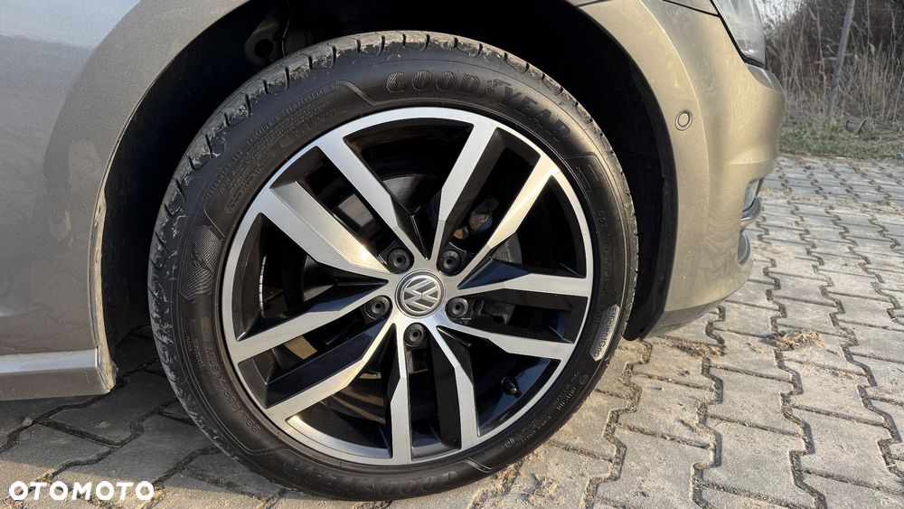 Volkswagen Golf 2.0 TDI BlueMotion Technology Cup - 5
