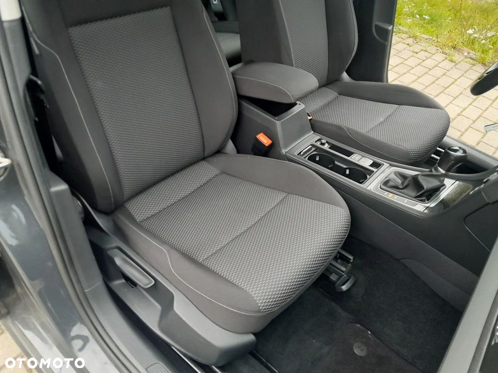 Volkswagen Golf Variant 1.6 TDI (BlueMotion Technology) Comfortline - 24