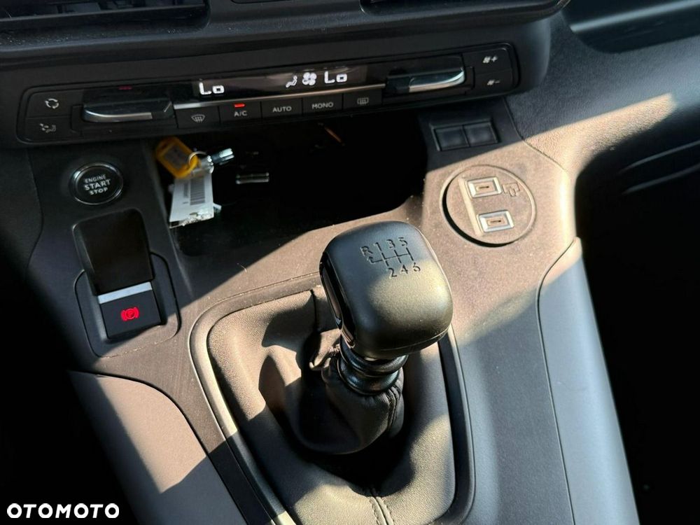 Toyota Proace City Verso 1.5 D-4D L1 Executive - 29