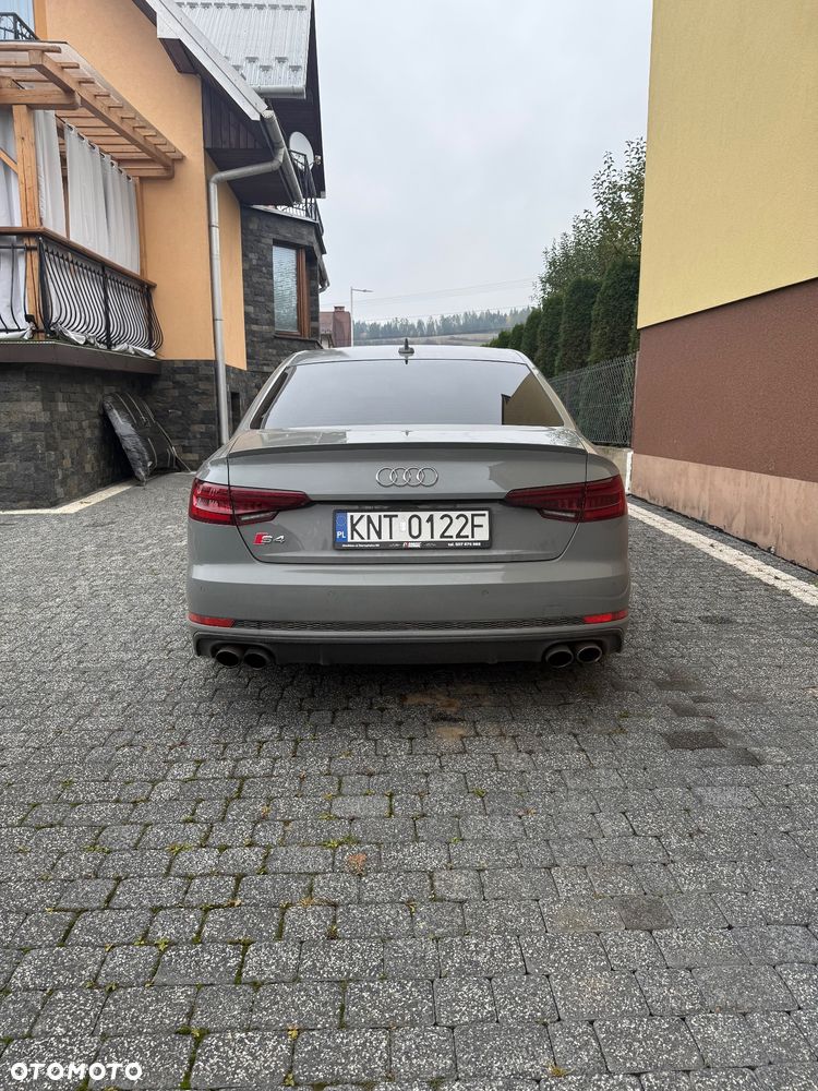 Audi S4 Limousine - 3