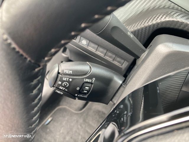 Peugeot e-2008 50 kWh Allure - 17