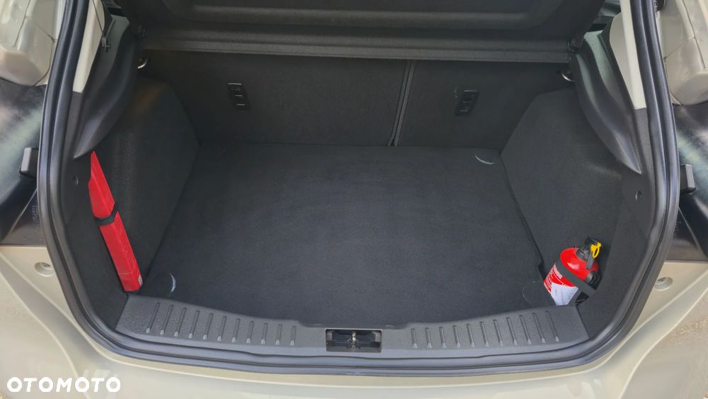 Ford Focus 1.6 SYNC Edition - 15
