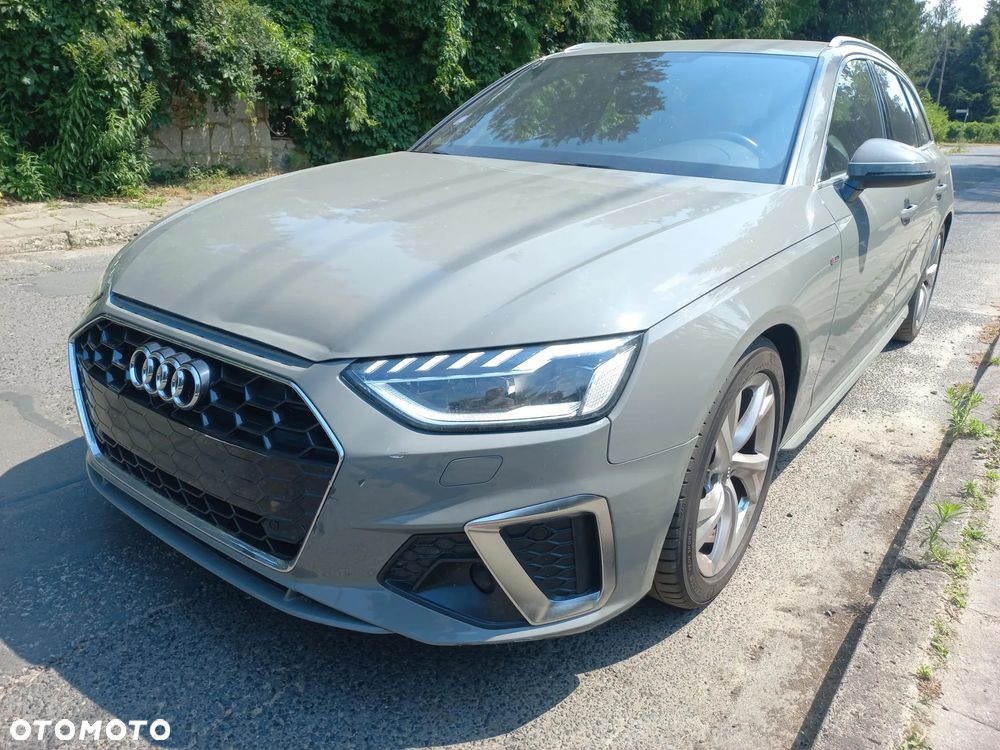 Audi A4 Avant - 1