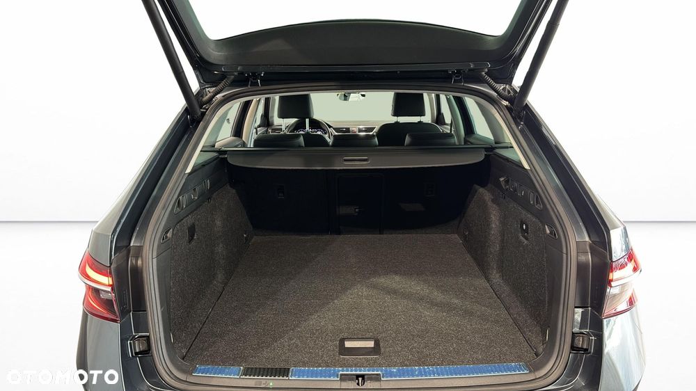 Skoda Superb 2.0 TDI SCR 4x4 Scout DSG - 18