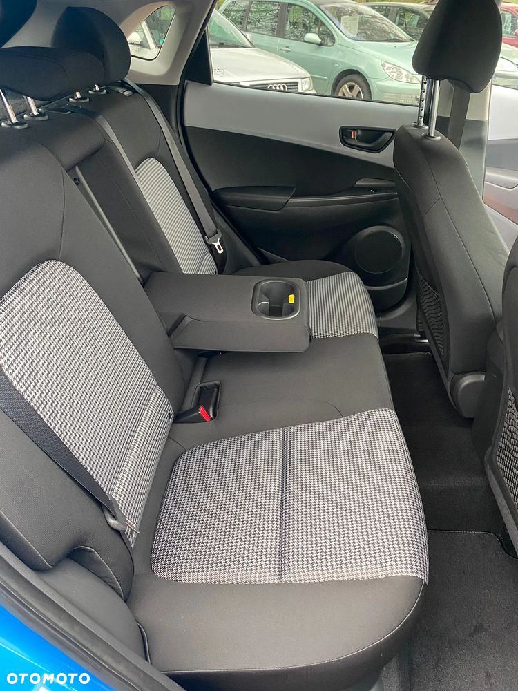 Hyundai Kona - 17
