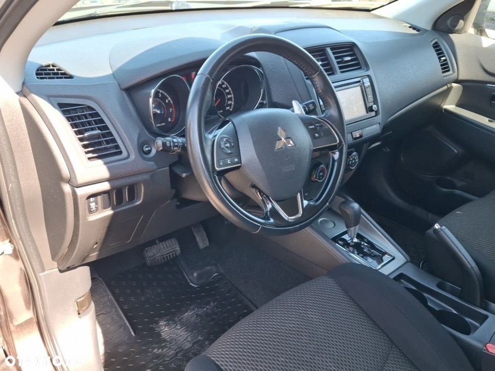 Mitsubishi ASX 2.0 Invite CVT - 15