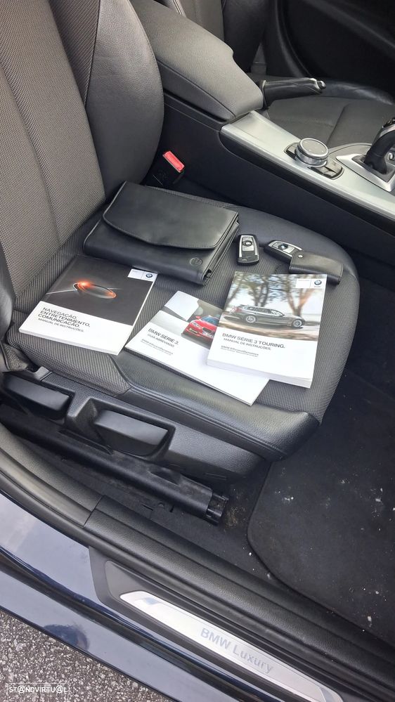 BMW 320 d Auto Line Luxury - 43