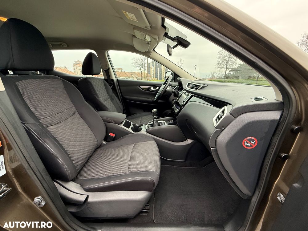 Nissan Qashqai 1.6 DCI ALL-MODE 4x4i ACENTA - 8