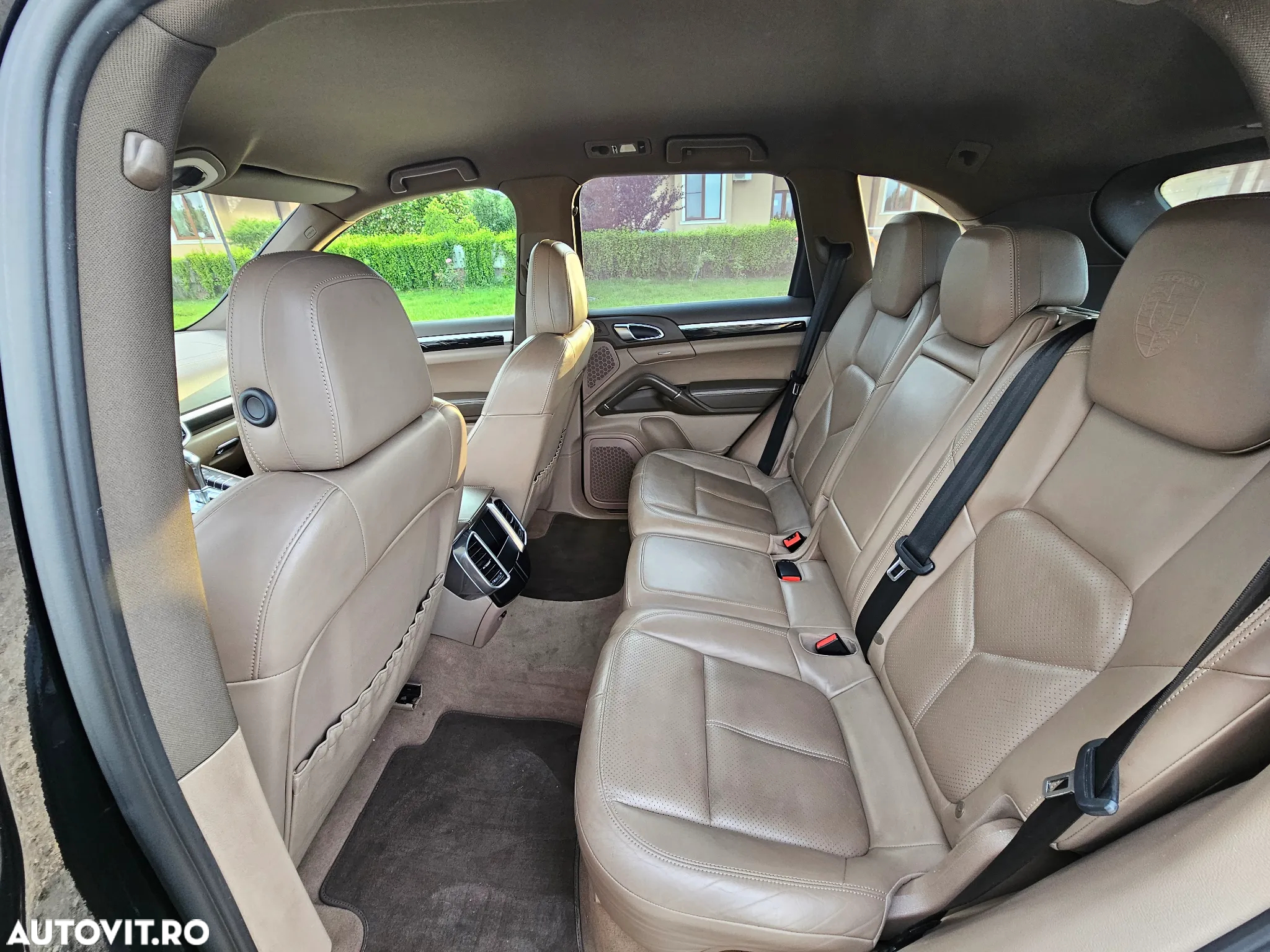 Porsche Cayenne - 7