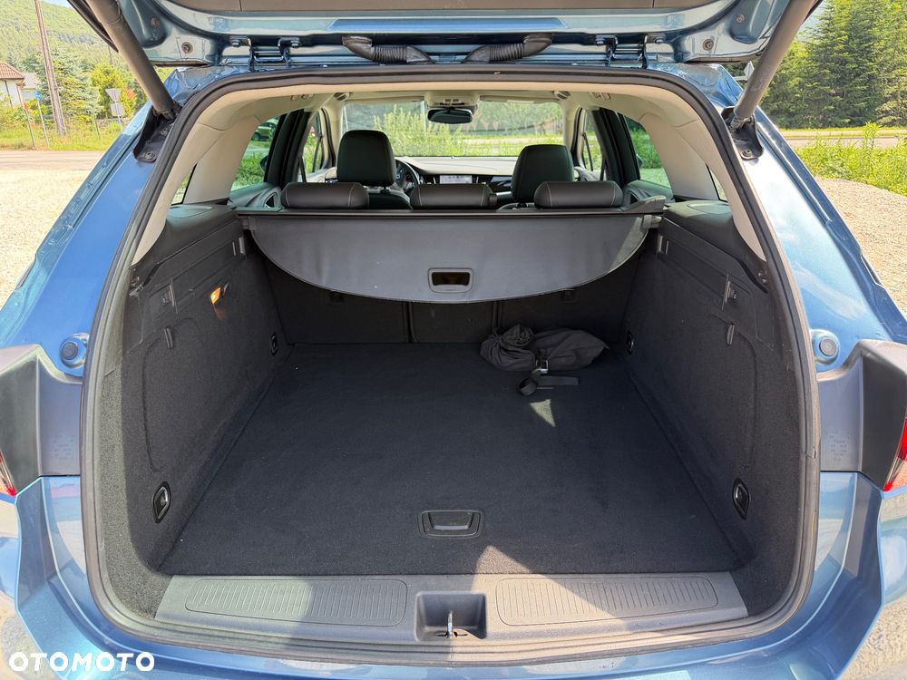 Opel Astra 1.4 T Dynamic S&S - 12
