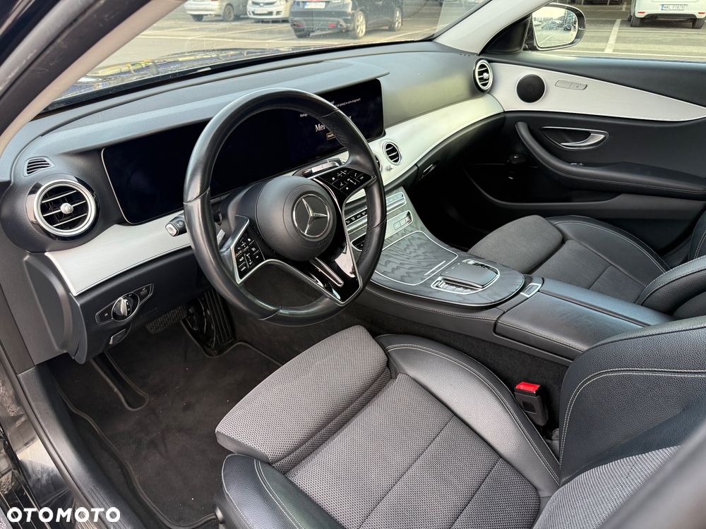 Mercedes-Benz Klasa E 220 d 9G-TRONIC Avantgarde - 31