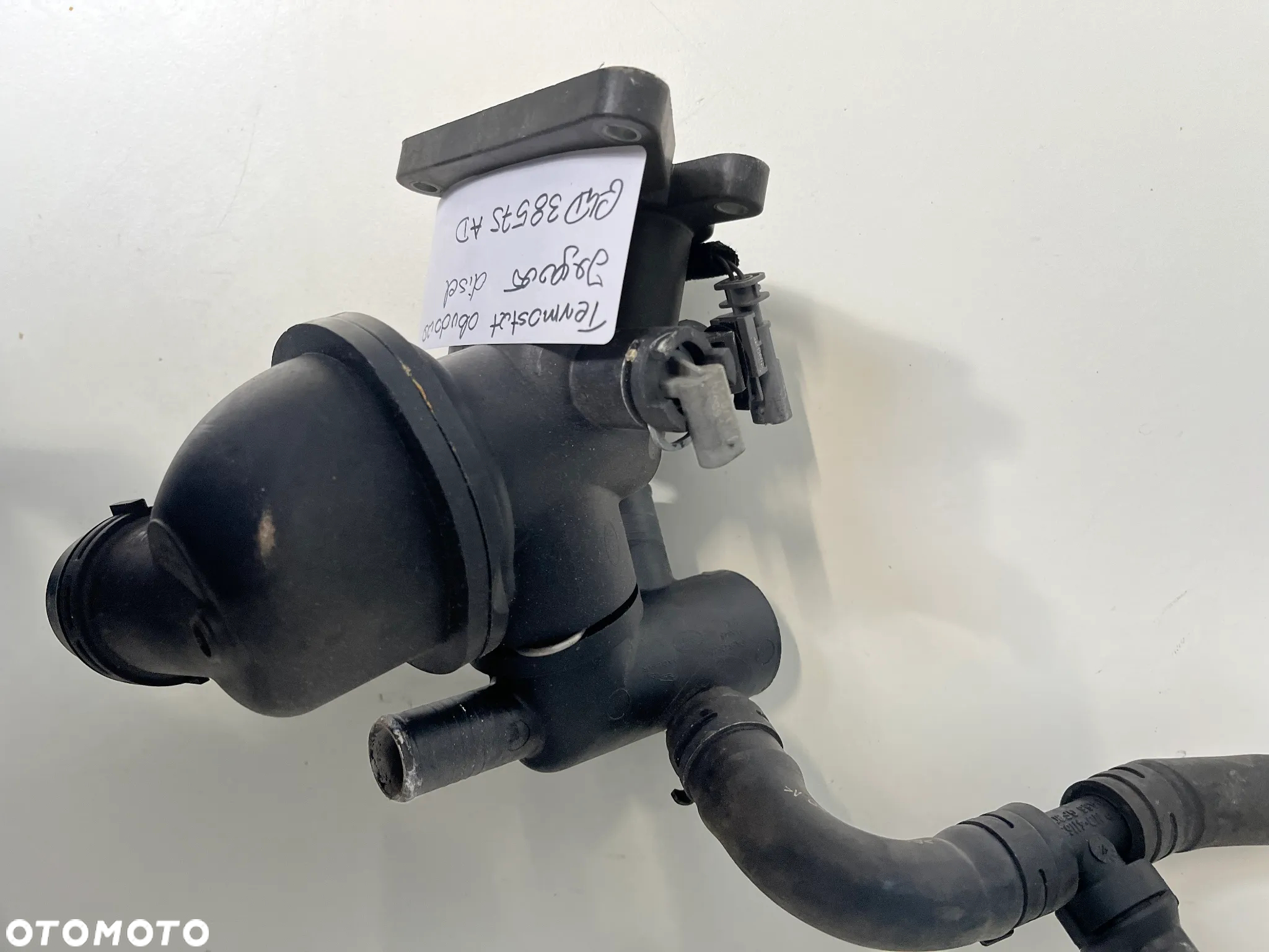 OBUDOWA TERMOSTATU JAGUAR LAND ROVER 2.0D  G4D3-8575-AD - 2