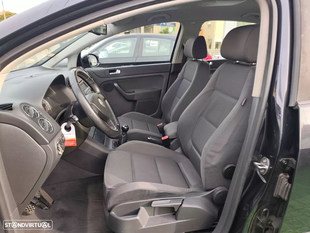 VW Golf Plus 2.0 TDi Confortline - 13