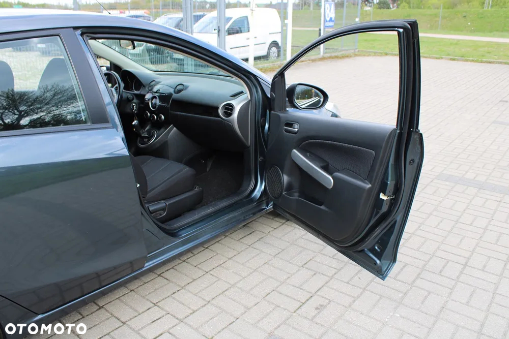 Mazda 2 - 27