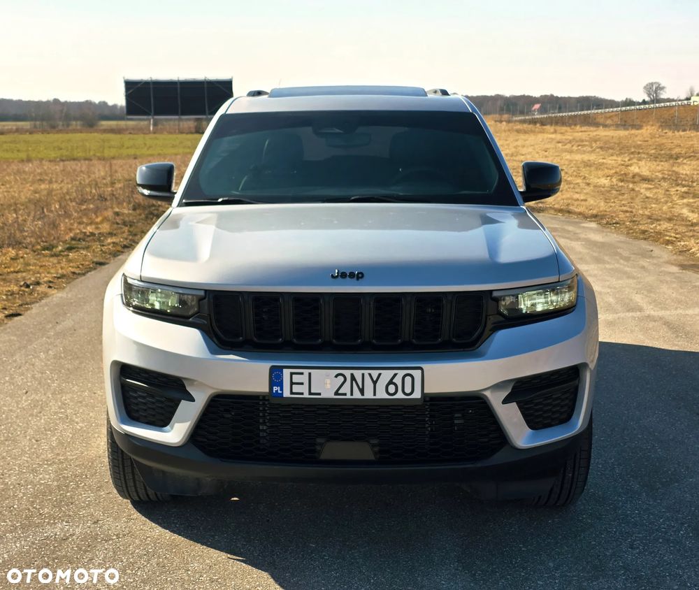 Jeep Grand Cherokee - 3