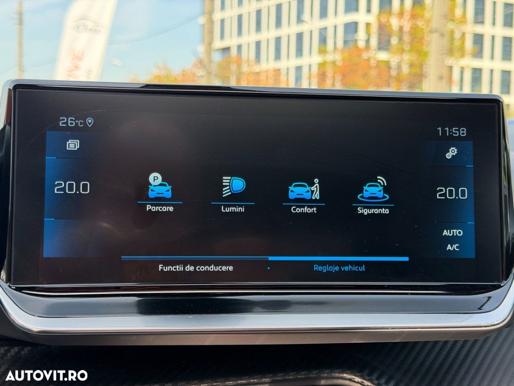 Peugeot 2008 1.2L PureTech 130 S&S EAT8 GT - 25