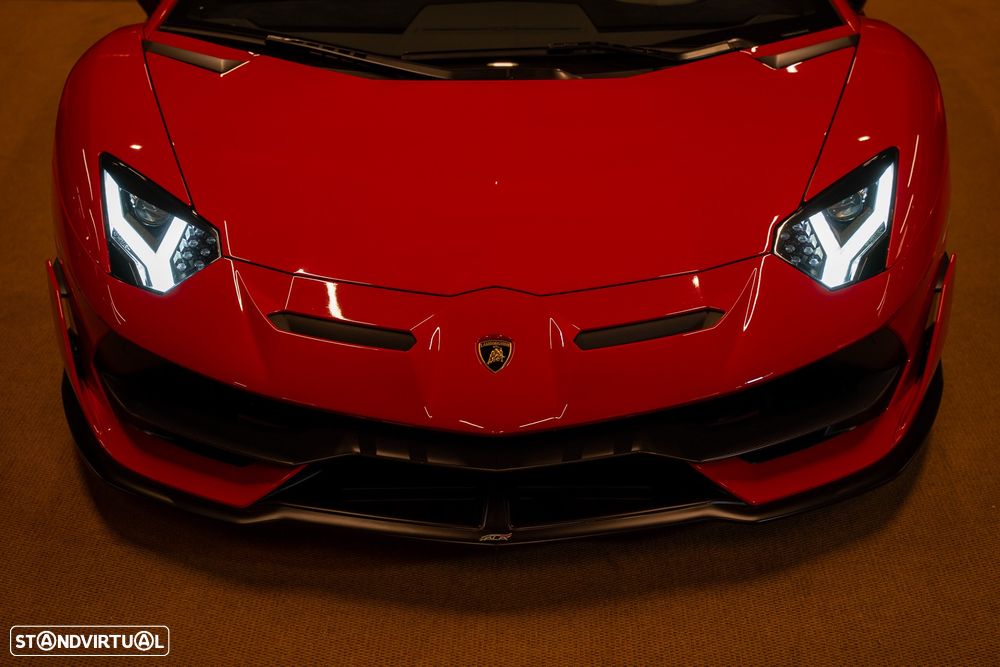 Lamborghini Aventador SVJ - 8