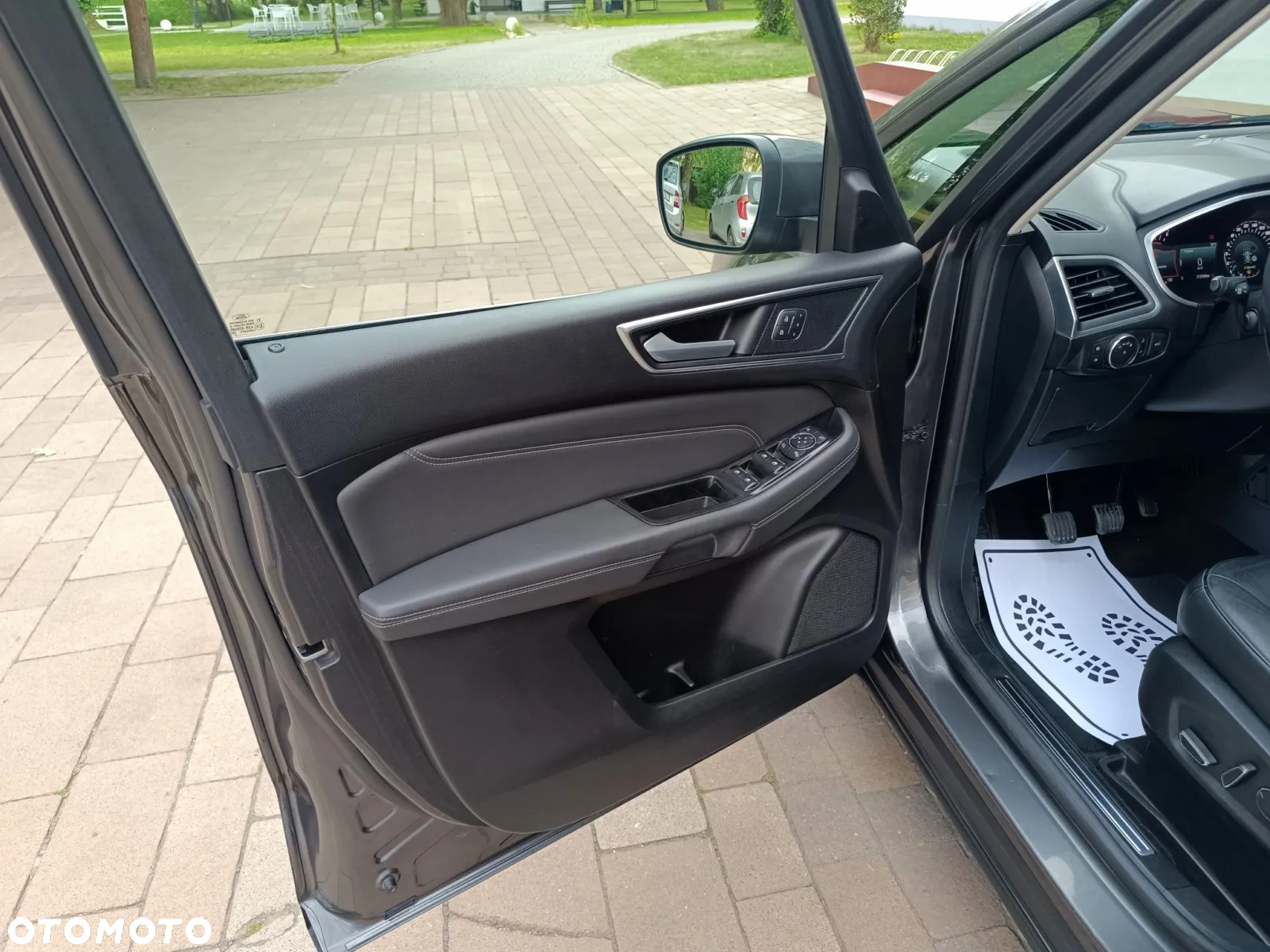 Ford Galaxy 2.0 TDCi Titanium - 19