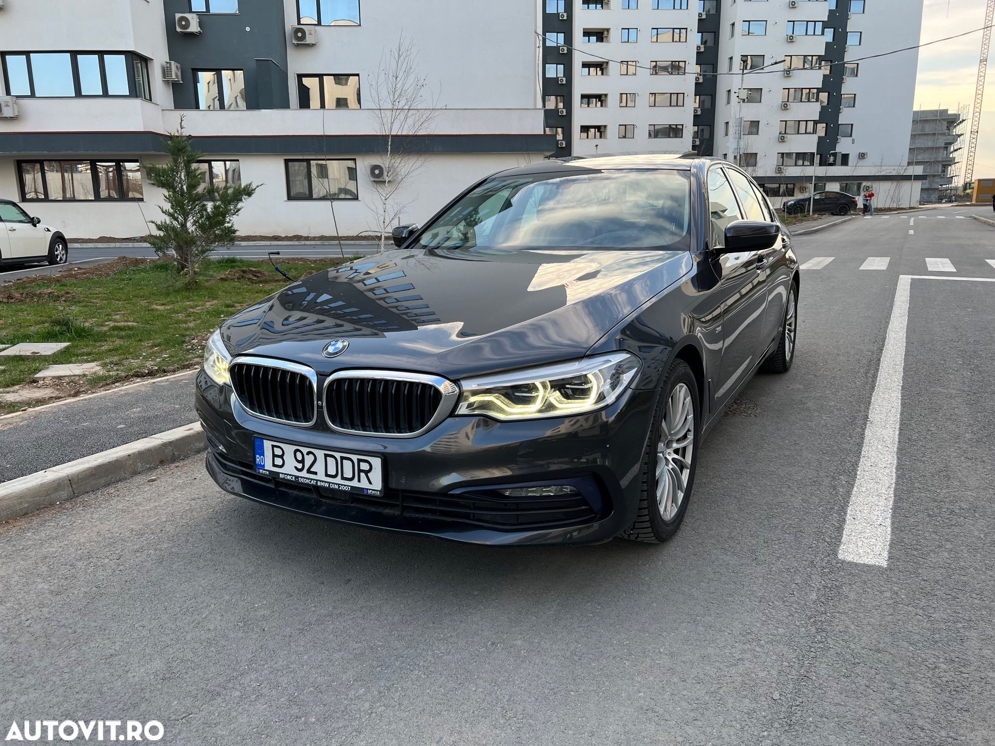 BMW Seria 5 530d xDrive AT - 1