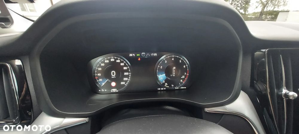 Volvo XC 60 - 30