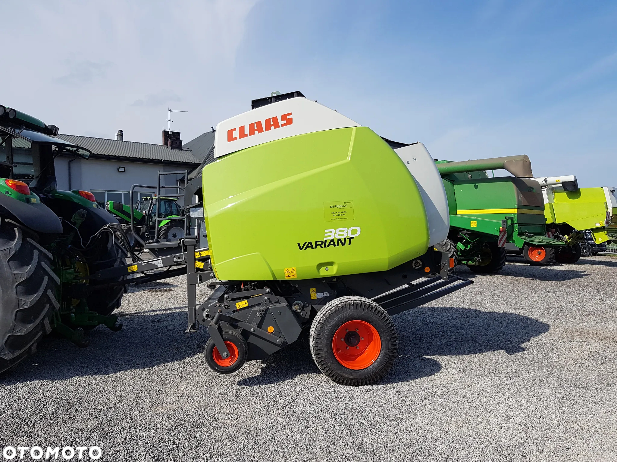 Claas VARIANT 380 - 25