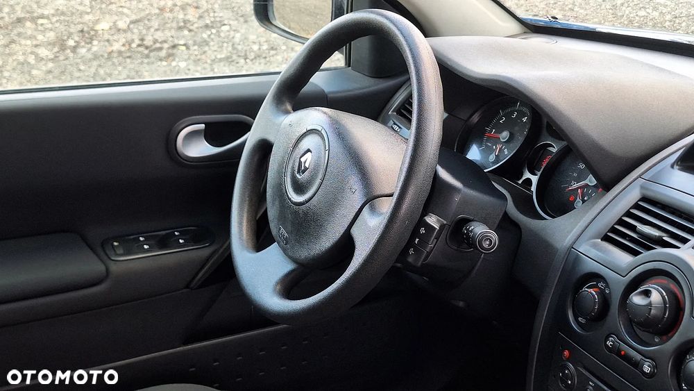 Renault Megane 1.6 Authentique - 36