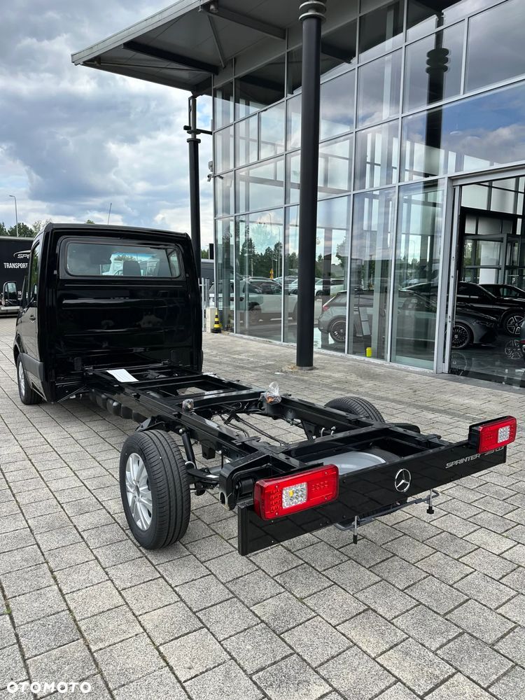 Mercedes-Benz Sprinter - 8