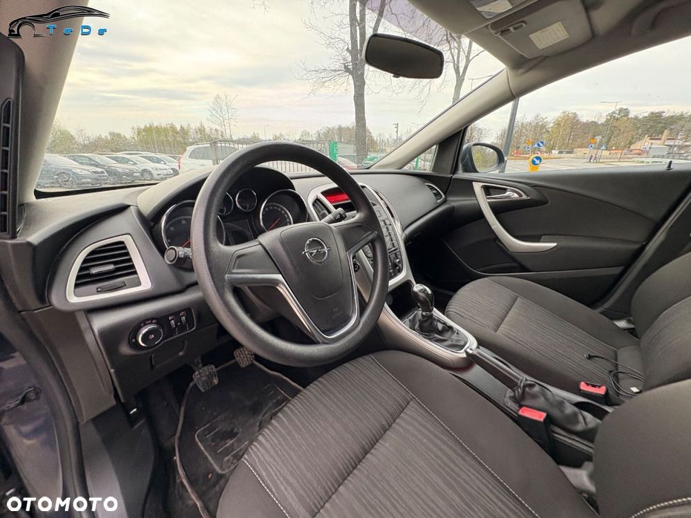 Opel Astra 2.0 CDTI DPF Cosmo - 25