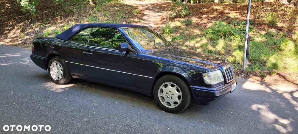 Mercedes-Benz Klasa E 220 - 4