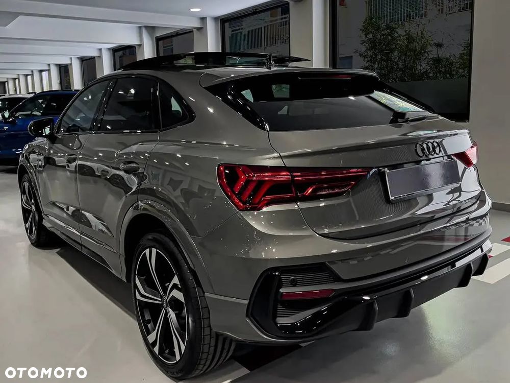 Audi Q3 Sportback - 4