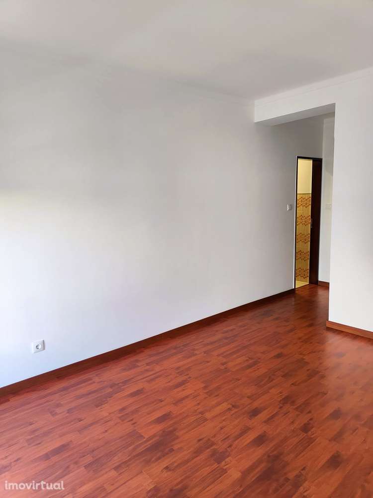 Alugo T3 - Grande imagem: 5/22