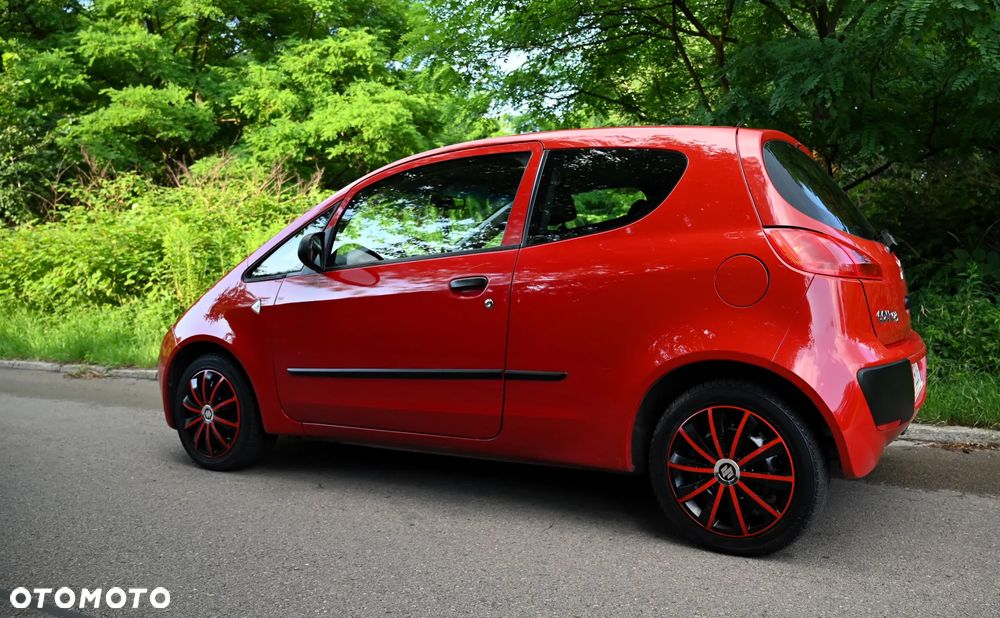 Mitsubishi Colt - 2
