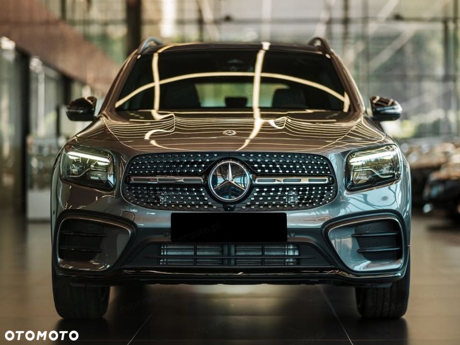 Mercedes-Benz GLB 200 AMG Line 7G-DCT - 4