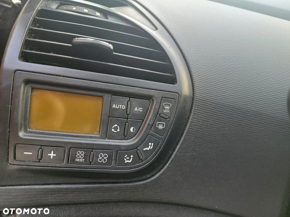 Citroën C4 Picasso - 18