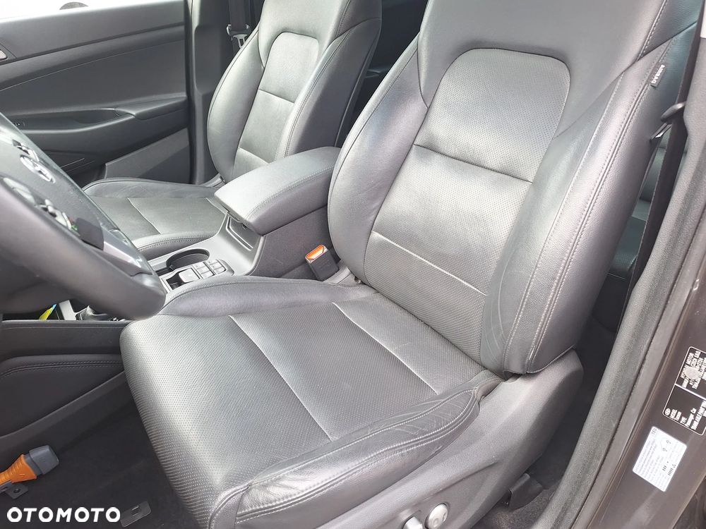 Hyundai Tucson blue 1.7 CRDi 2WD DCT Premium - 25