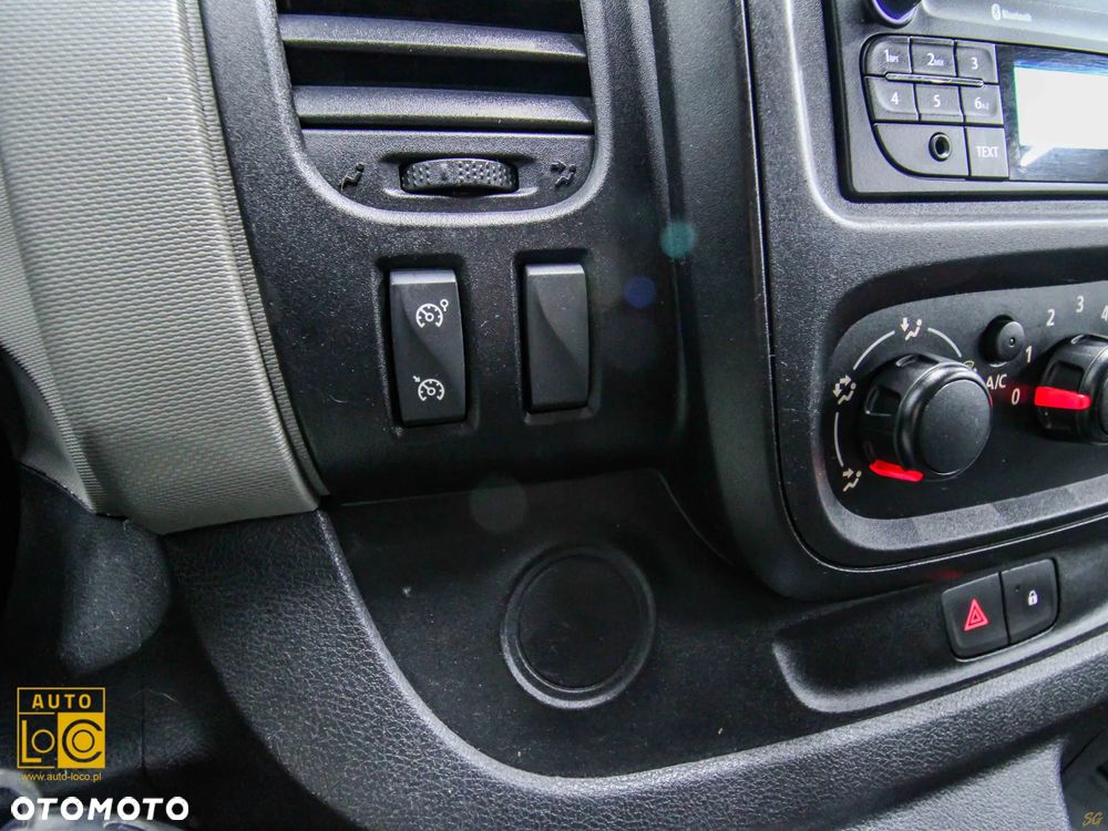 Renault TRAFIC FURGON LONG - 20