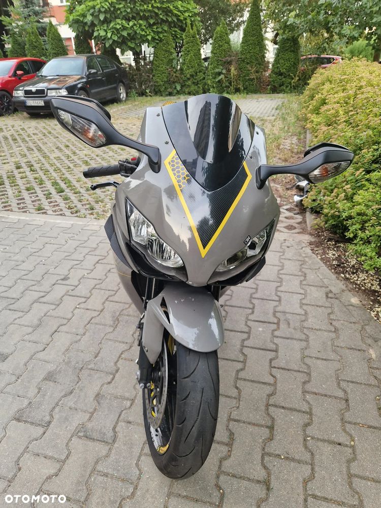 Honda CBR - 13