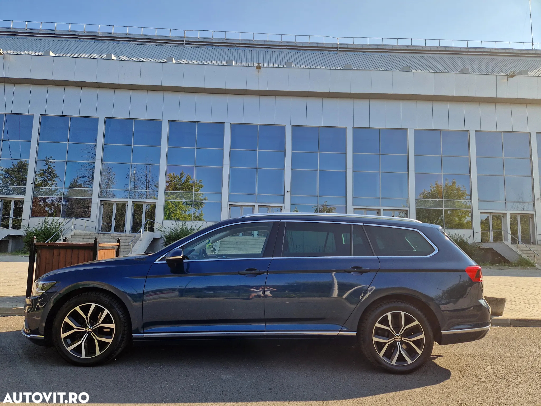 Volkswagen Passat 2.0 TDI SCR DSG Highline - 13