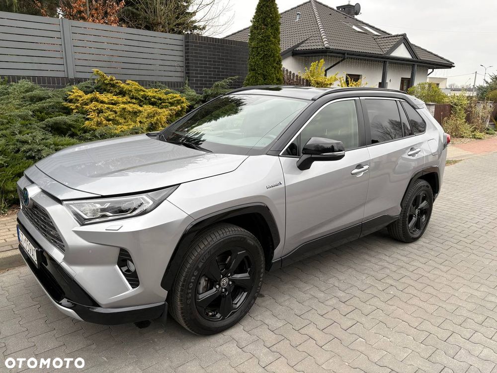Toyota RAV4 - 8